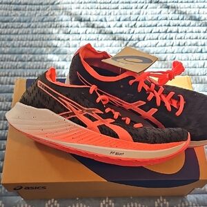 Brand NEW ASICS MAGIC SPEED BLACK AND CORAL WOMENS SNEAKERS